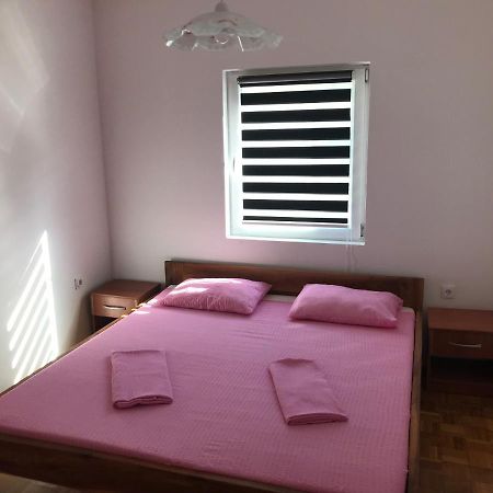 Apartmani Nerko Pag Town Buitenkant foto
