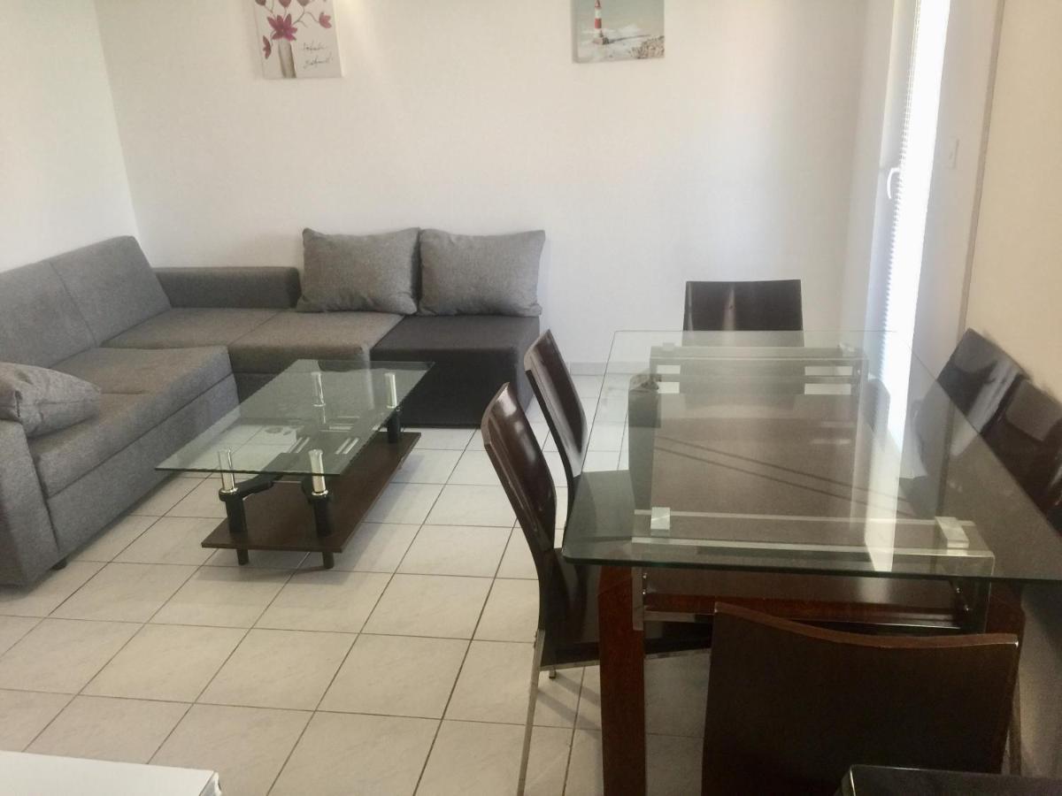 Apartmani Nerko Pag Town Buitenkant foto