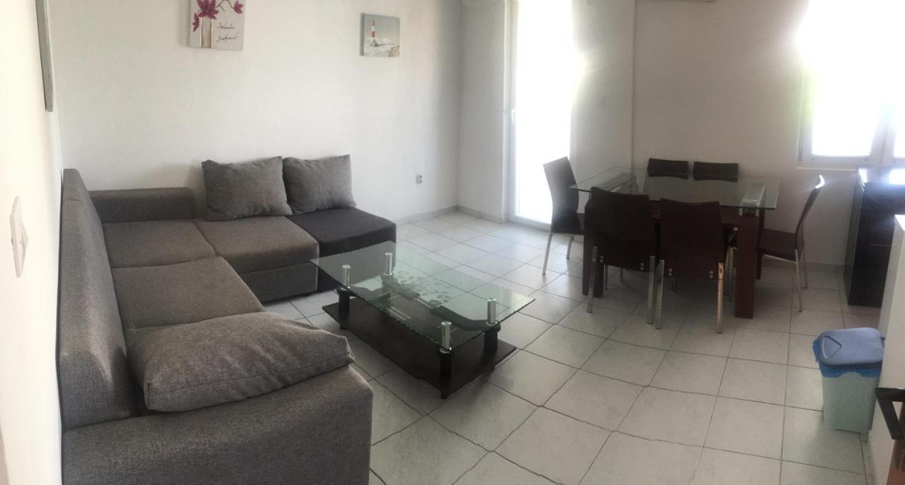 Apartmani Nerko Pag Town Buitenkant foto