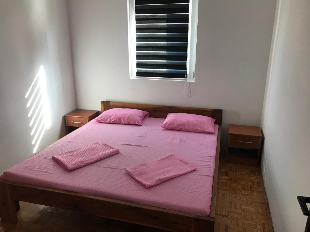Apartmani Nerko Pag Town Buitenkant foto