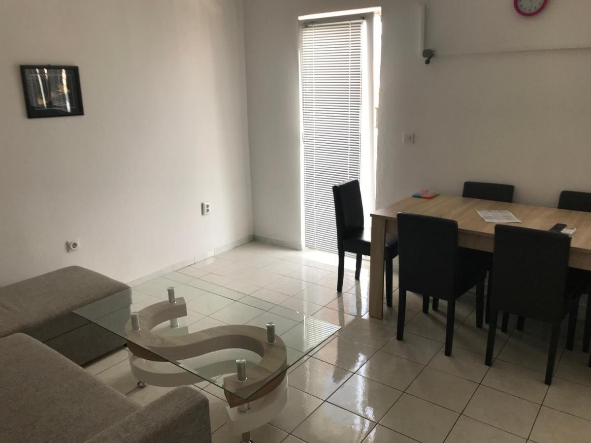 Apartmani Nerko Pag Town Buitenkant foto