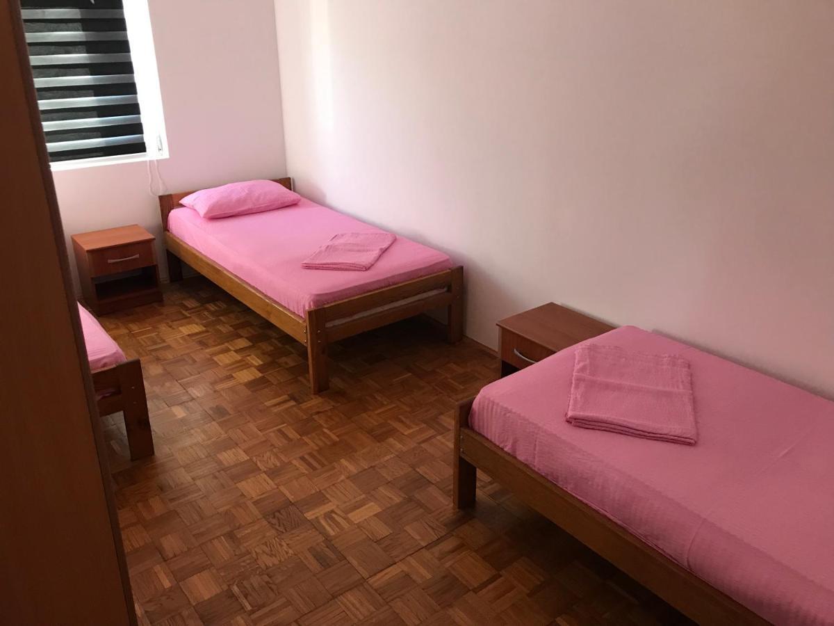 Apartmani Nerko Pag Town Buitenkant foto
