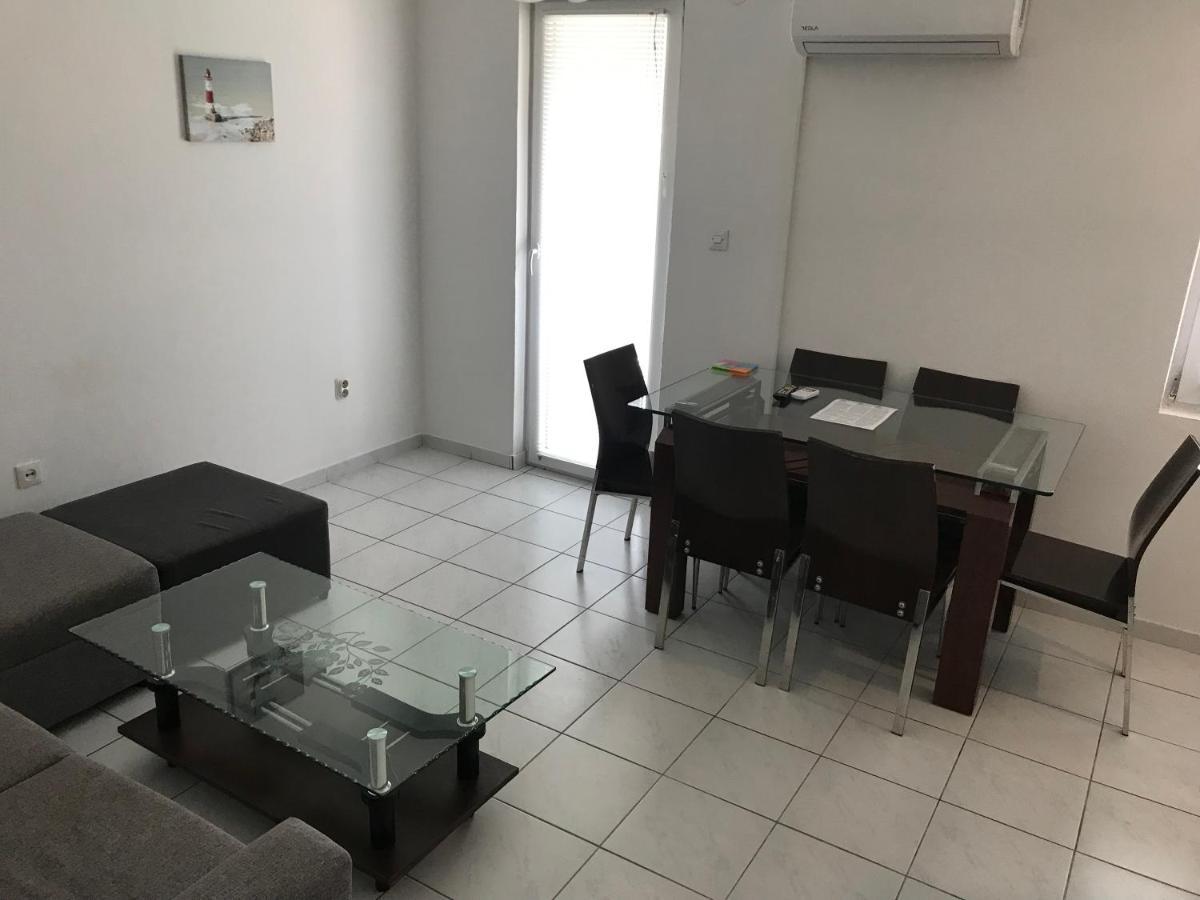 Apartmani Nerko Pag Town Buitenkant foto